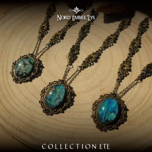 Colliers pendentifs résine Calanques