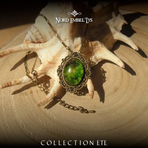 Collier pendentif résine Sumatra